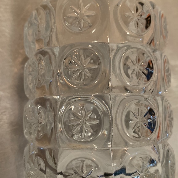 Snowflake design candle decor holder - Picture 5 of 5